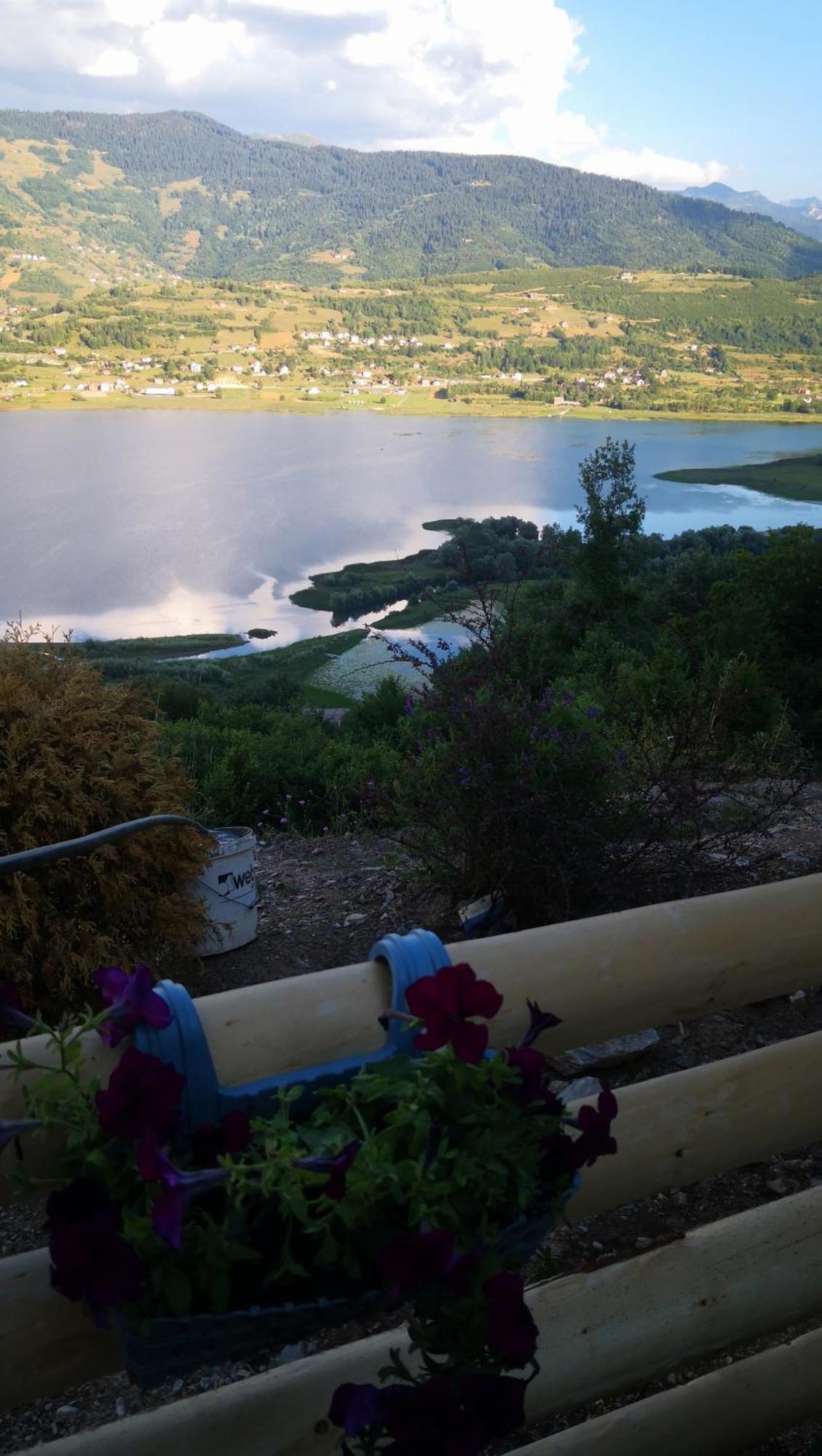 Suncani Brijeg Eco Village Plav Kültér fotó